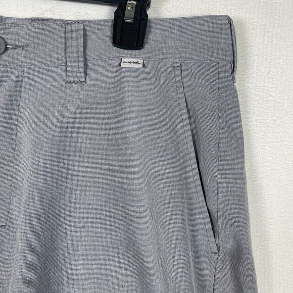 TravisMathew Gray Performance Stretch Shorts – Size 32 - Picture 7 of 12